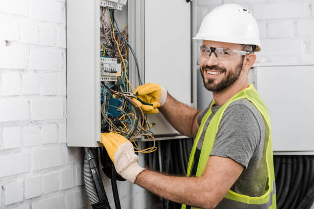 Best Licensed Electrician  in Highland Heights, KY